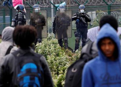 پلیس فرانسه 500 مهاجر را اخراج کرد