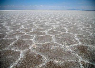 بزرگ ترین دریاچه نمک ایران به ثبت ملی رسید